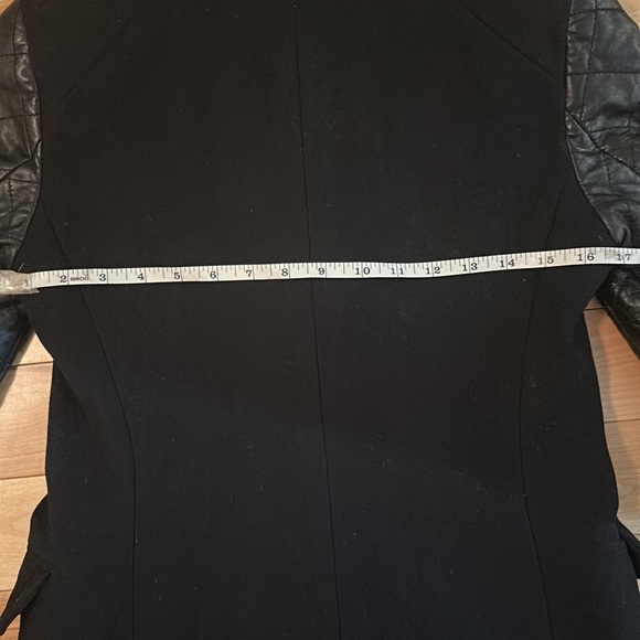 Club Monaco Carolina Italian Wool Pea Coat Lamb Leather sleeves Black size XS - Picture 11 of 13